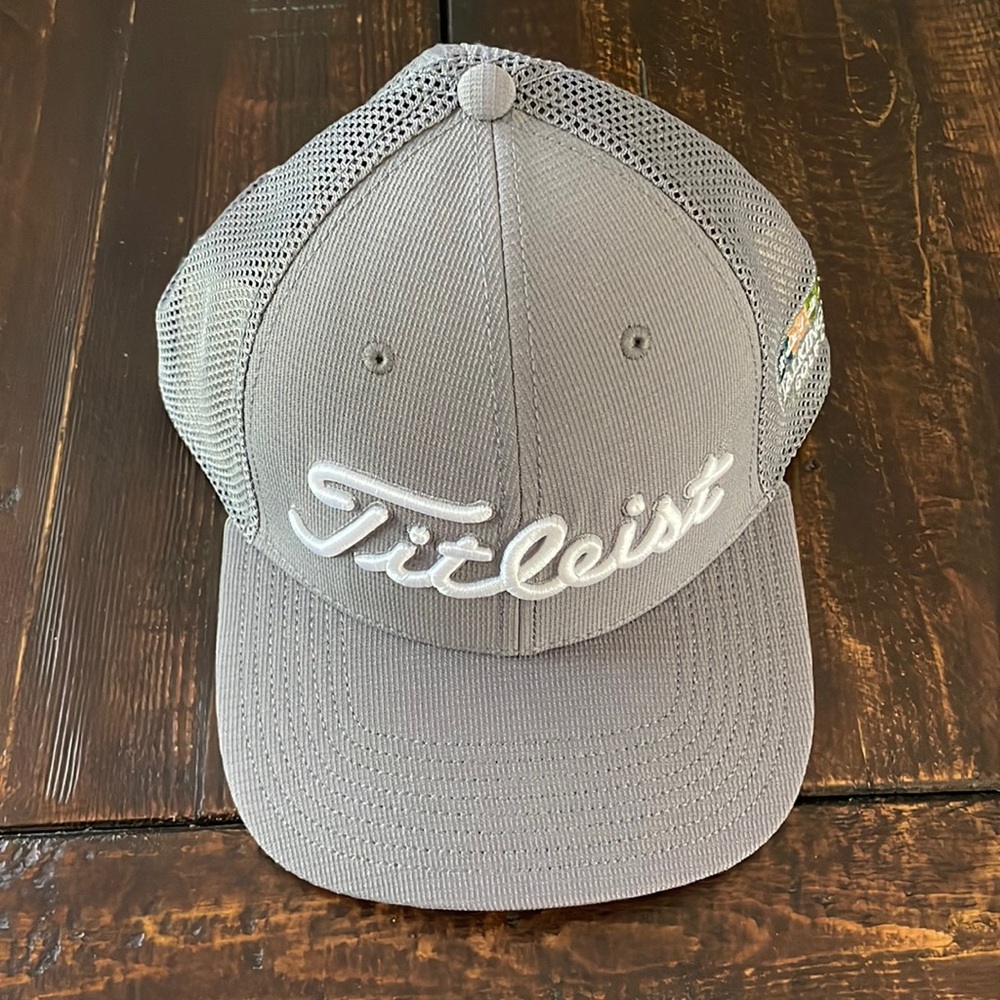 New Titleist Snap Back Mesh